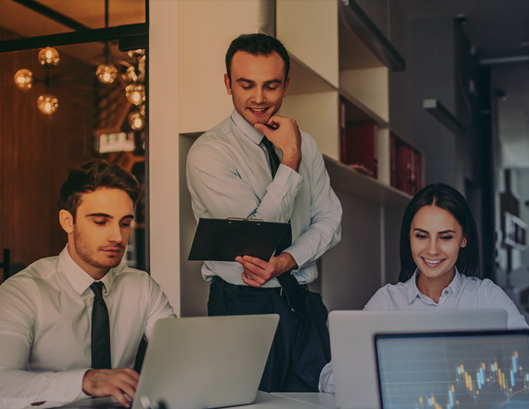 开诚务实，为投资者创造长远价值